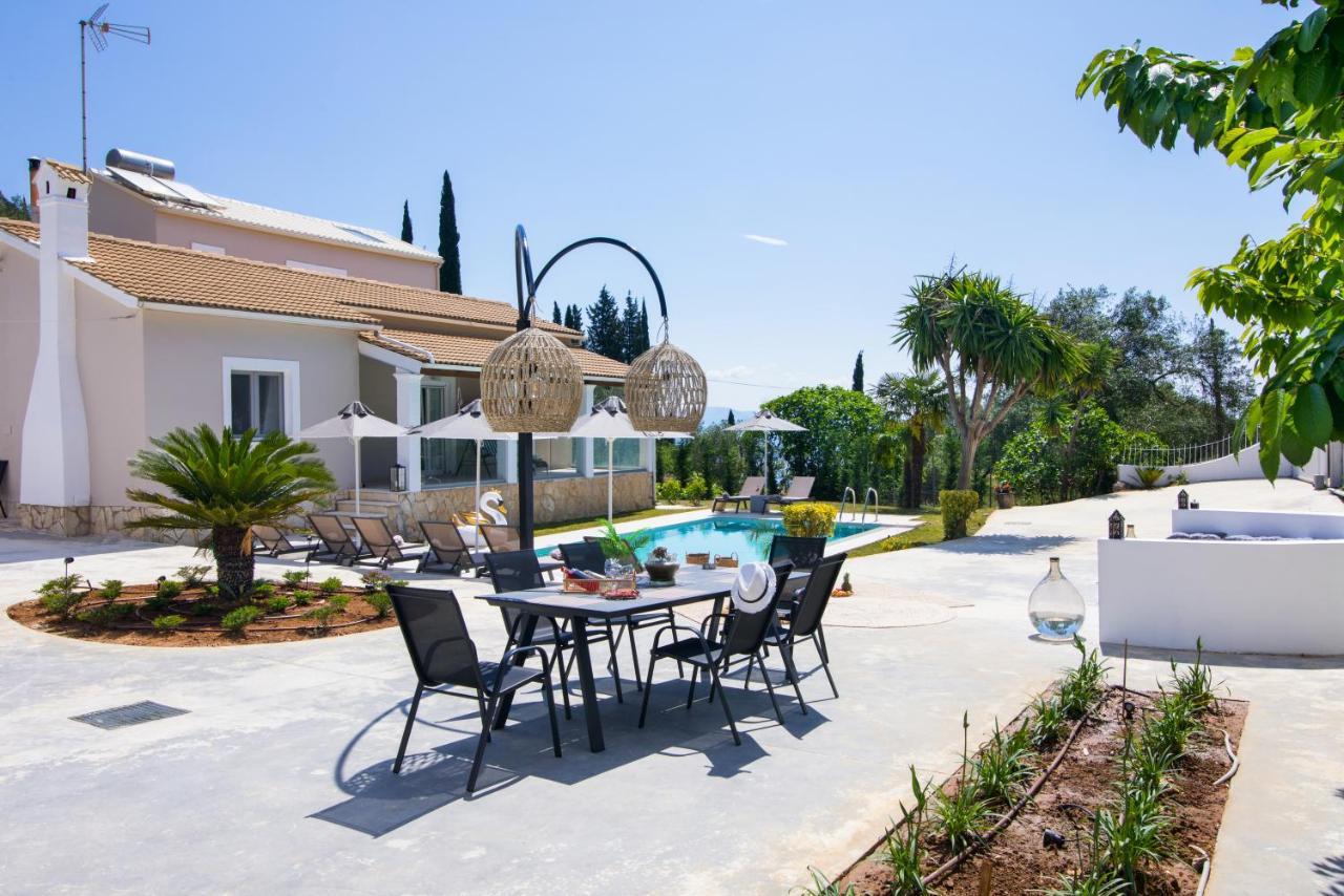 Grande Terra Villas With Swimming Pool Spartylas Exterior foto